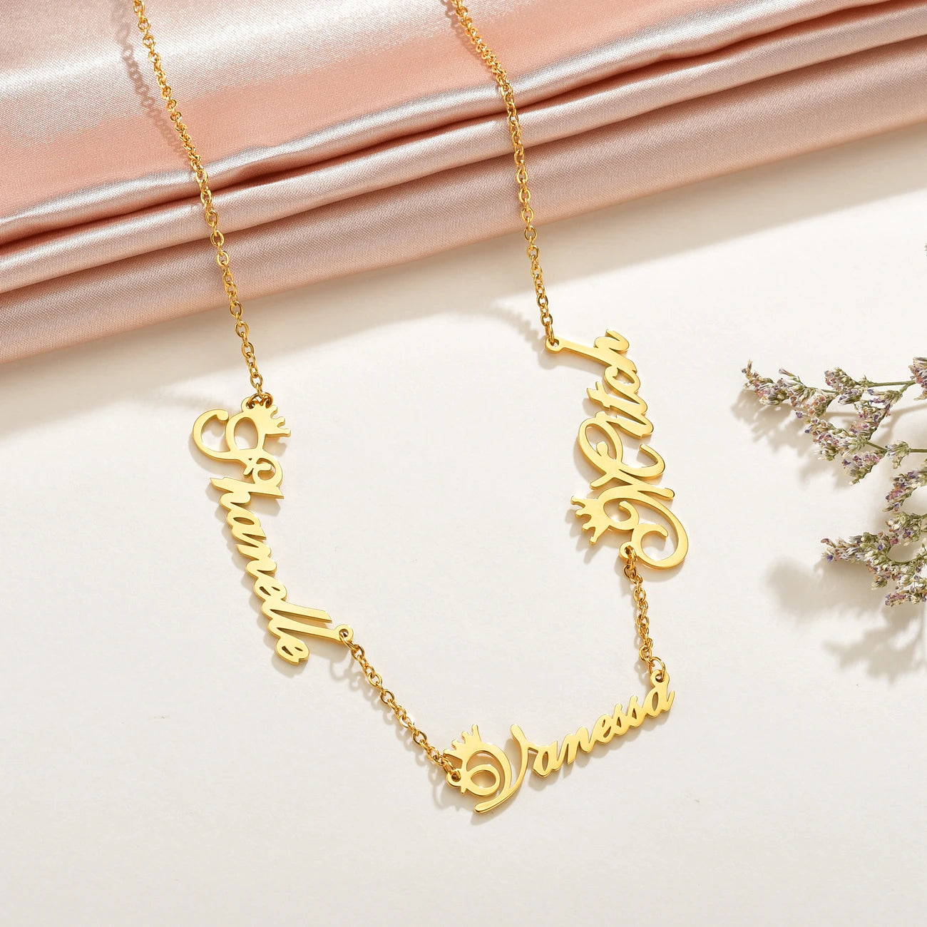 Yapper Necklace Gold